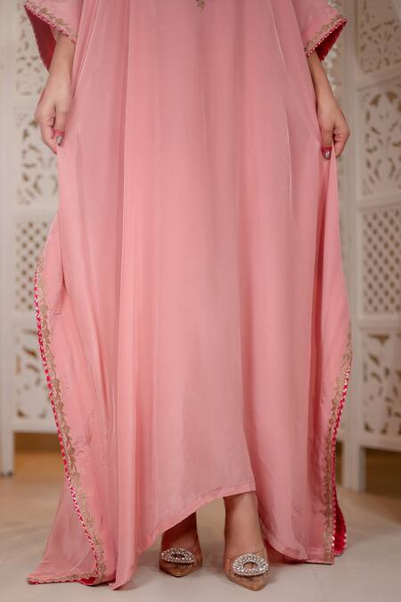 Buy_Daljit Sudan_Pink Crepe Embroidery Keyhole Neck Aari And Tilla Kaftan _Online_at_Aza_Fashions