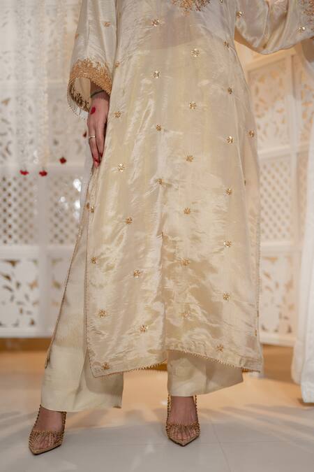 Buy_Daljit Sudan_Off White Satin, Tissue Embroidery, Stones V-neck, Tilla And Cutdana Kurta Set _Online_at_Aza_Fashions