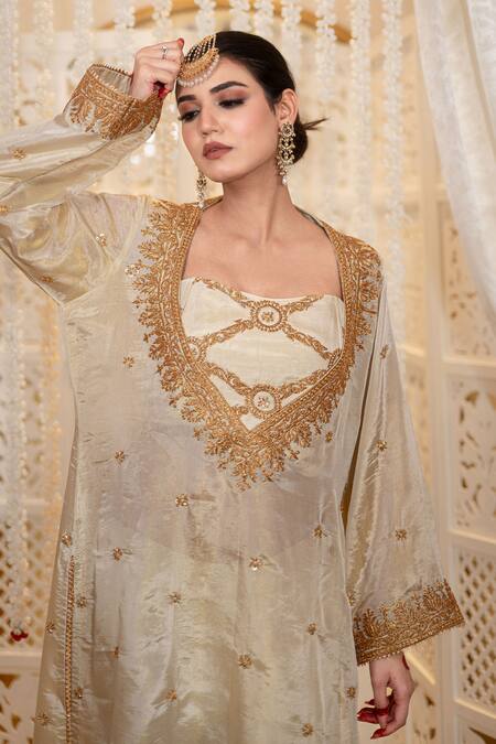 Buy_Daljit Sudan_Off White Satin, Tissue Embroidery, Stones V-neck, Tilla And Cutdana Kurta Set 