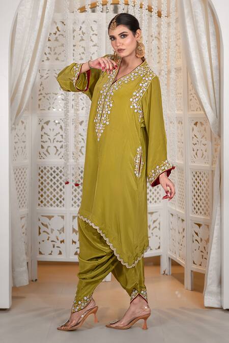 Buy_Daljit Sudan_Green Crepe Embroidery V-neck Tilla Phiran And Dhoti Set _Online_at_Aza_Fashions