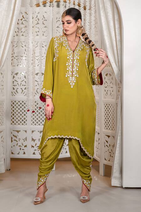 Shop_Daljit Sudan_Green Crepe Embroidery V-neck Tilla Phiran And Dhoti Set _Online_at_Aza_Fashions