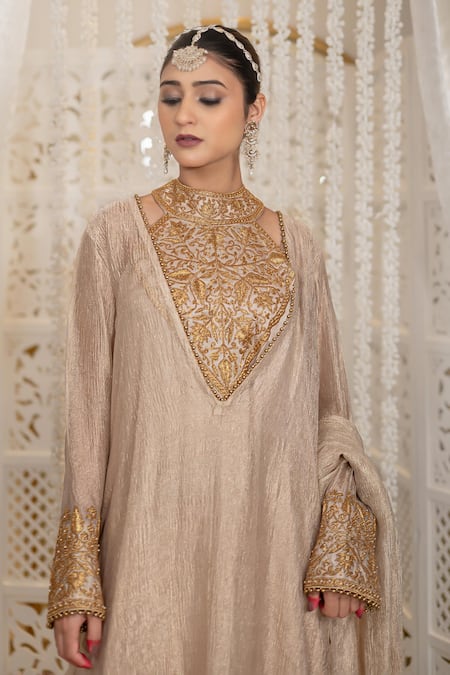 Shop_Daljit Sudan_Gold Tissue, Satin Embroidery V-neck Crushed Tilla Kurta Set _Online_at_Aza_Fashions