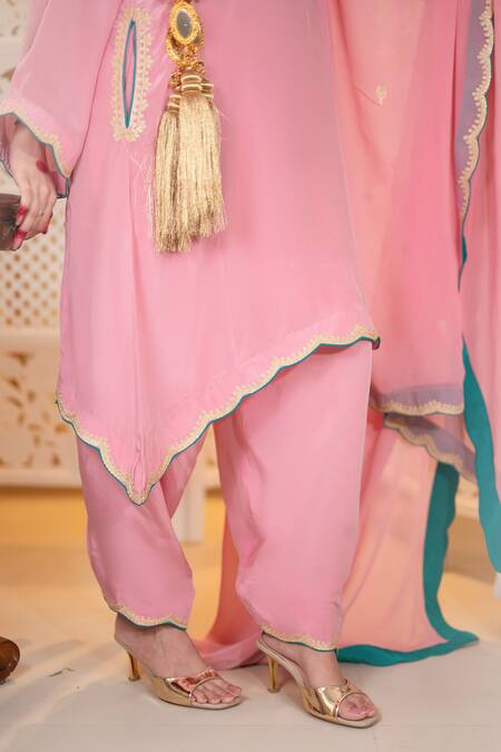 Daljit Sudan_Pink Silk, Chanderi, Georgette Kashmiri Aari Kurta, Pant And Dupatta Set _Online_at_Aza_Fashions