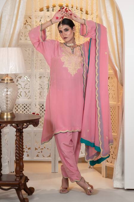 Daljit Sudan_Pink Silk, Chanderi, Georgette Kashmiri Aari Kurta, Pant And Dupatta Set _at_Aza_Fashions