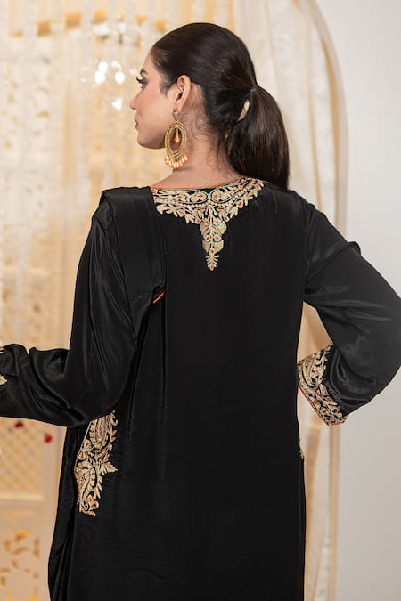 Shop_Daljit Sudan_Black Crepe Embroidery V-neck Kashmiri Aari Tilla Cowl Kurta And Pant _Online_at_Aza_Fashions