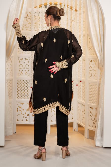 Daljit Sudan Aari & Tilla Embroidered Jacket Kurta Set