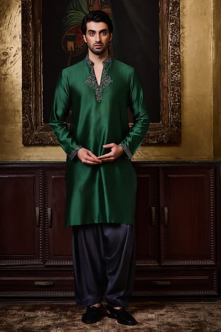 Histori Chanderi Silk Embroidered Kurta & Patiala Salwar Set 