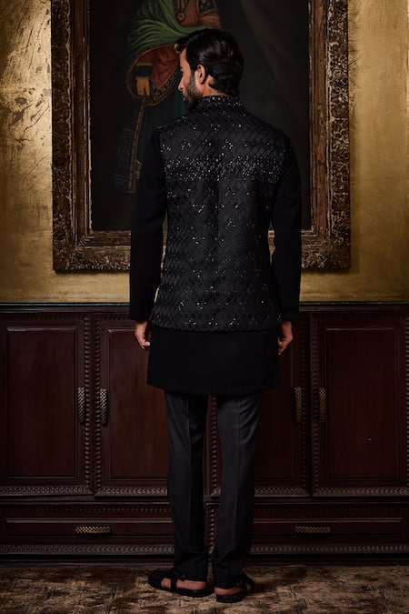Shop Histori Black Silk, Cotton Satin, Cotton, Geometric Resham And Beadwork Bundi Kurta Set at Aza Fashions Shop_Histori_Black Silk, Cotton Satin, Cotton, Geometric Resham And Beadwork Bundi Kurta Set _at_Aza_Fashions