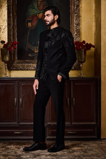 Histori Crystal Embroidered Bandhgala With Pant 