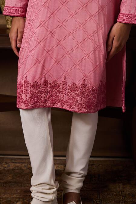 Histori_Pink Cotton, Silk Embroidery, Beads Dhagai And Placement Kurta Set _at_Aza_Fashions