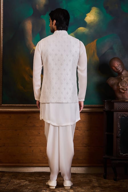 Histori Geometric Embroidered Bundi Kurta Set 