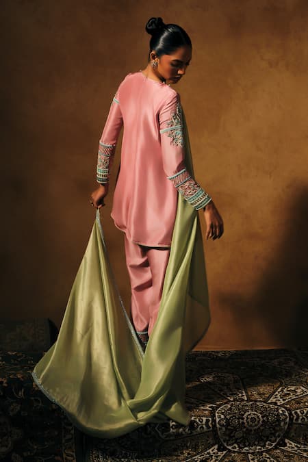 Mukta Sabharwal Eshani Embroidered Kurta Set 
