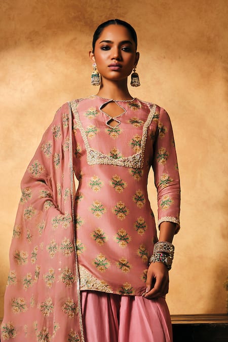 Buy_Mukta Sabharwal_Pink Georgette, Shantoon Embroidery, Foil Inara Printed Kurta Salwar Set _Online_at_Aza_Fashions