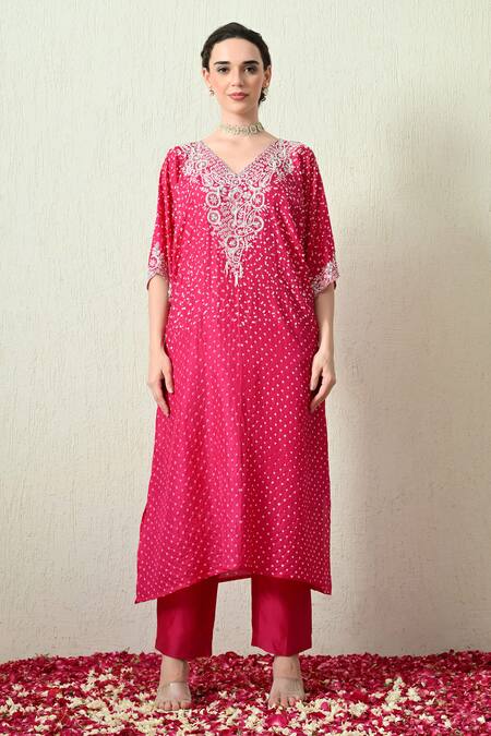 Buy_OHH CROW_Pink , Chanderi Embroidery, Zari V-neck Bandhani Kaftan And Pant Set _Online_at_Aza_Fashions