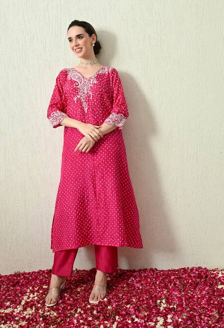 Shop_OHH CROW_Pink Chanderi Silk Embroidery V-neck Bandhani Kaftan And Pant Set _Online_at_Aza_Fashions
