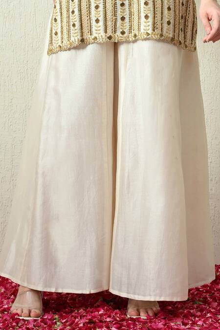 OHH CROW_Ivory Chanderi Silk, Organza Embroidery, Sequins, Zari V-neck Kurta Set _Online_at_Aza_Fashions