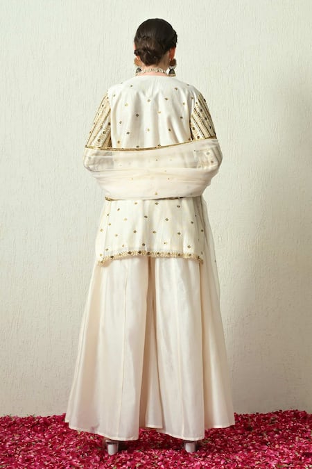 OHH CROW Embroidered Chanderi Kurta Set 