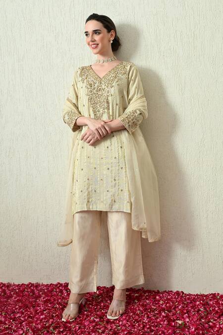 Buy_OHH CROW_Ivory Tissue, Silk, Chanderi Silk, Organza Embroidery, Zari, Crush Kurta Set _Online_at_Aza_Fashions