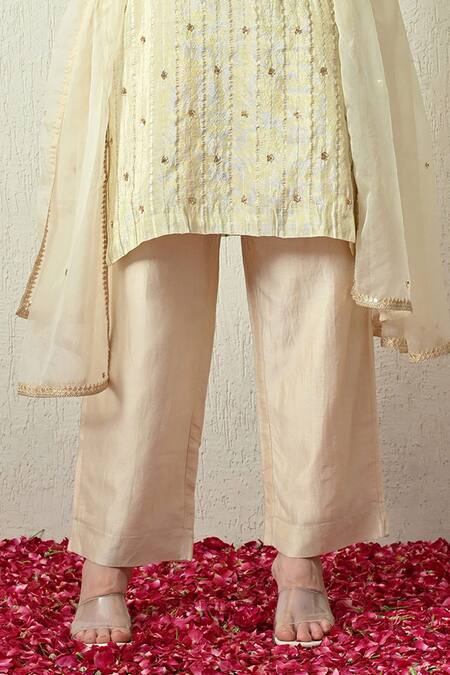 Shop_OHH CROW_Ivory Tissue, Silk, Chanderi Silk, Organza Embroidery, Zari, Crush Kurta Set _Online_at_Aza_Fashions