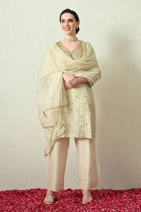 Buy_OHH CROW_Ivory Tissue, Silk, Chanderi Silk, Organza Embroidery, Zari, Crush Kurta Set 