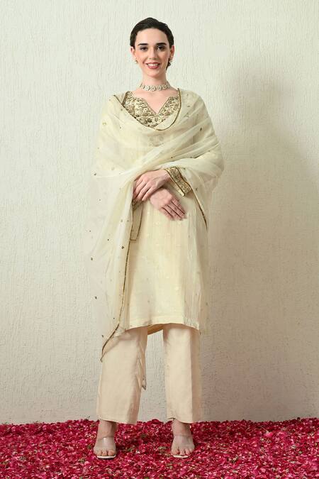 Buy_OHH CROW_Ivory Tissue, Silk, Chanderi Silk, Organza Embroidery, Zari Crush Kurta Set _Online_at_Aza_Fashions