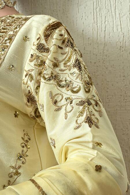 Buy_OHH CROW_Yellow Silk, Organza Embroidery, Sequins, Zari Keyhole Neck Raw Kurta Set 
