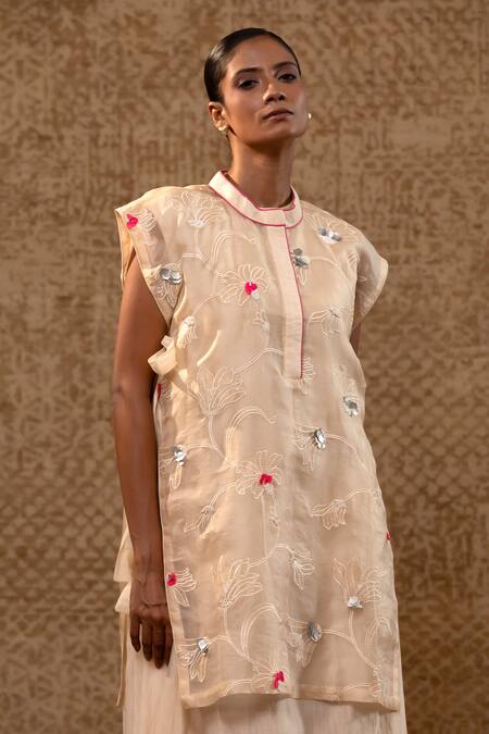Eeda_Off White Chanderi, Silk Organza Sequins, Applique, Zari-woven Dress And Cape _at_Aza_Fashions