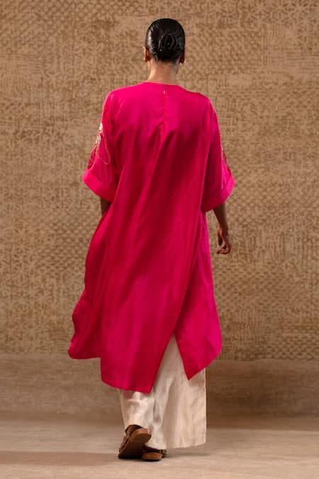 Eeda Silk Balloon Fit Kurta With Bird Motif 
