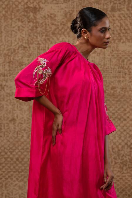 Buy_Eeda_Pink Silk Embroidery, Sequins Round Neck Balloon Fit Kurta With Bird Motif _Online_at_Aza_Fashions