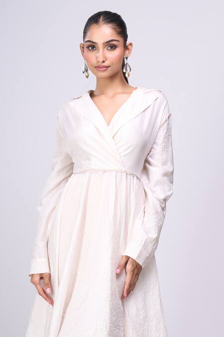 Divyam Mehta_Beige Collared, V-neck Midi Dress _at_Aza_Fashions