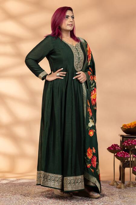 Shop Mamicha Green Chiffon Zari, Embroidery, Tassels Split V-neck Mehak Anarkali And Dupatta Online at Aza Fashions Shop_Mamicha_Green Chiffon Zari, Embroidery, Tassels Split V-neck Mehak Anarkali And Dupatta _Online_at_Aza_Fashions