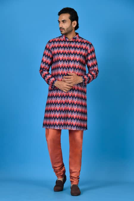 Sayisha_Red Checked Printed Kurta  _Online_at_Aza_Fashions