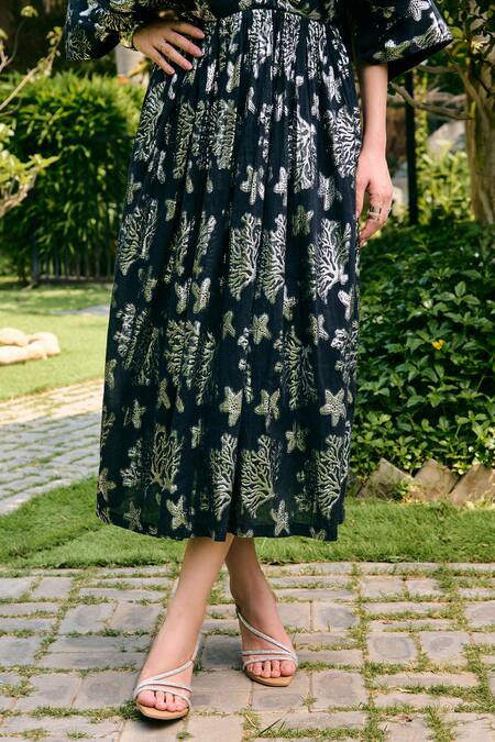 Buy_Kay Kay_Black Lurex, Cotton Embroidery V-neck Freja Floral Print Dress 