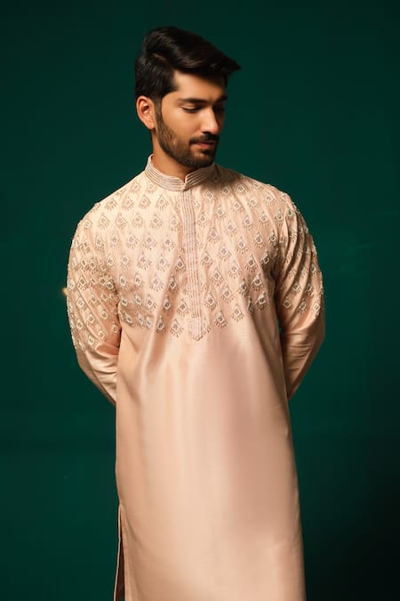 Niloufer By Aasif Ally_Peach Silk Embroidery Zardozi Handwork Kurta And Pant Set _Online_at_Aza_Fashions