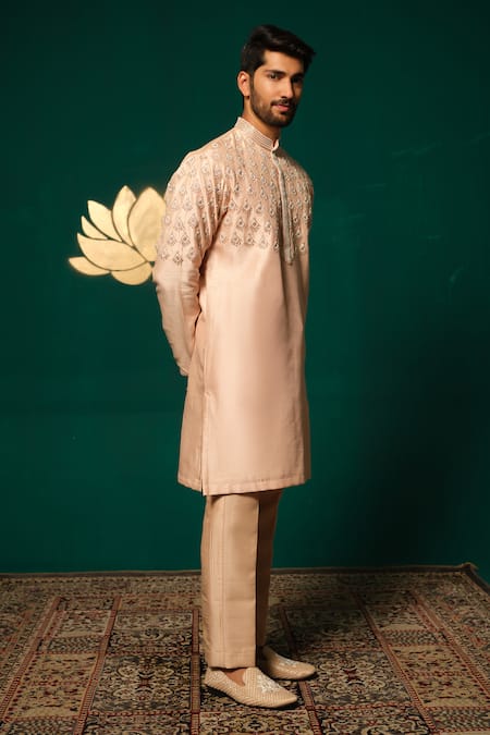 Buy_Niloufer By Aasif Ally_Peach Silk Embroidery Zardozi Handwork Kurta And Pant Set 