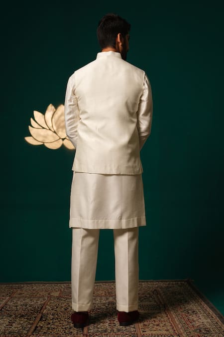 Shop Niloufer By Aasif Ally White Silk Embroidery Hand-painted Floral Nehru Jacket Kurta Set at Aza Fashions Shop_Niloufer By Aasif Ally_White Silk Embroidery Hand-painted Floral Nehru Jacket Kurta Set _at_Aza_Fashions