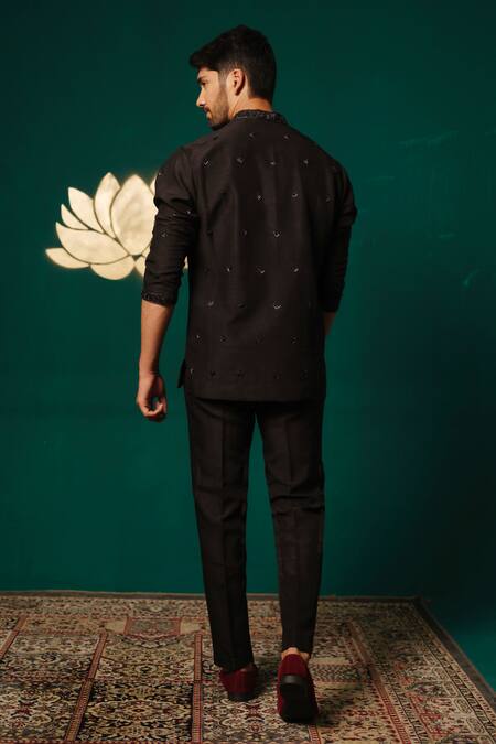 Niloufer By Aasif Ally_Black Silk Embroidery Zardozi Handwork Short Kurta And Pant Set _at_Aza_Fashions