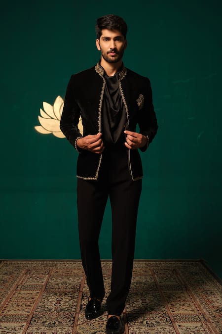 Shop_Niloufer By Aasif Ally_Black Velvet Embroidery Zardozi Bandhgala Set 