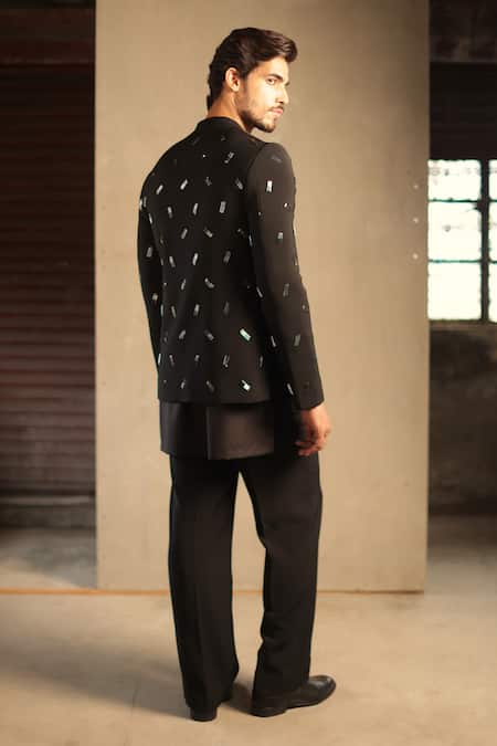 Tisa - Men Embroidered Bandhgala & Pant Set 