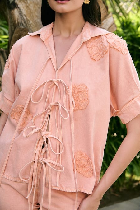 Buy_Kay Kay_Peach Denim Applique Collared Faye Tie-up Shirt And Pant Co-ord Set 