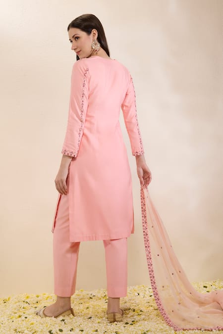 Neha Gursahani Embroidered Kurta, Pant & Dupatta Set 