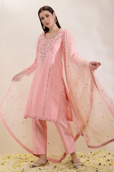 Neha Gursahani Embroidered Kurta, Pant & Dupatta Set 
