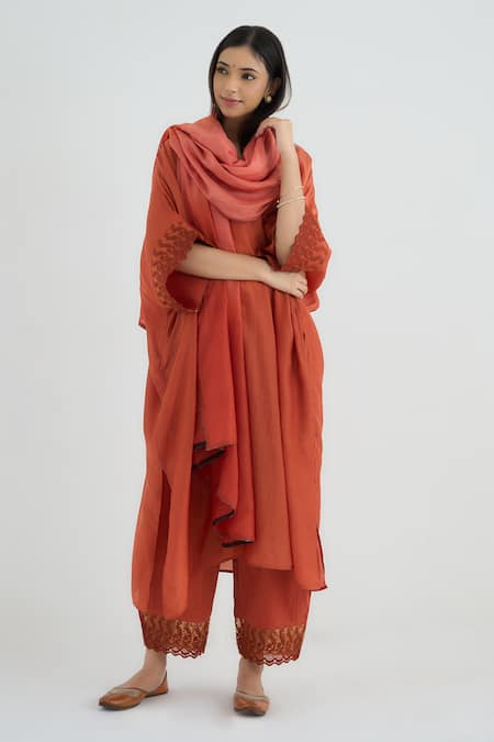 RAAS LIFE AngelaV Neck Kaftan 