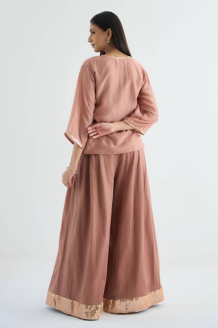 RAAS LIFE Pansy Overlap Top 