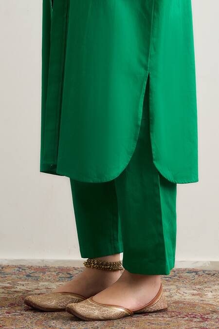 Shop_RAAS LIFE_Green Vegan Silk Lace Mandarin Collar Gloria Pleated Panelled Kurta And Pant Set _Online_at_Aza_Fashions