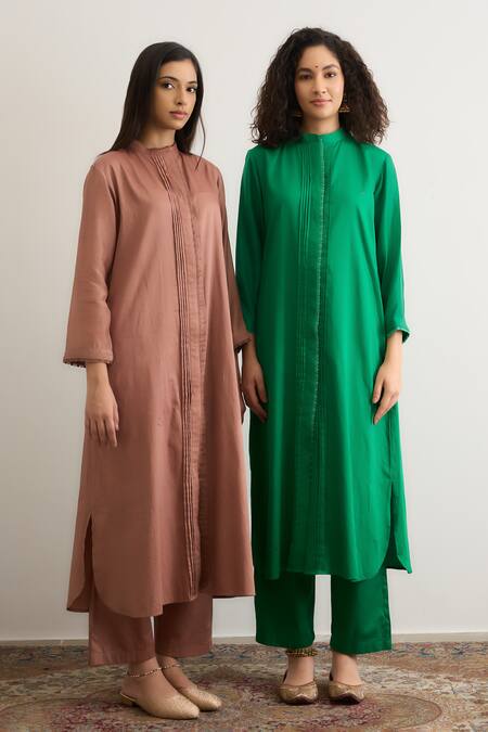 Buy_RAAS LIFE_Pink Vegan Silk Lace Mandarin Collar Gloria Pleated Panelled Kurta _Online_at_Aza_Fashions