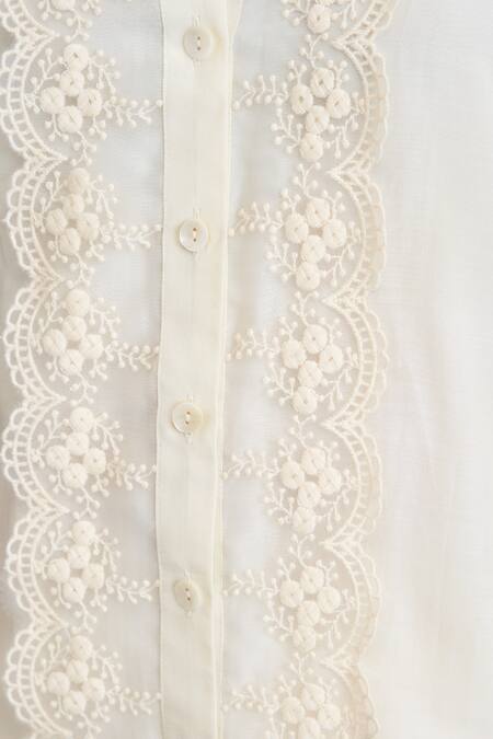 RAAS LIFE_Off White Cotton, Vegan , Lace, Embroidery Heer Work Kurta Pant Set _at_Aza_Fashions