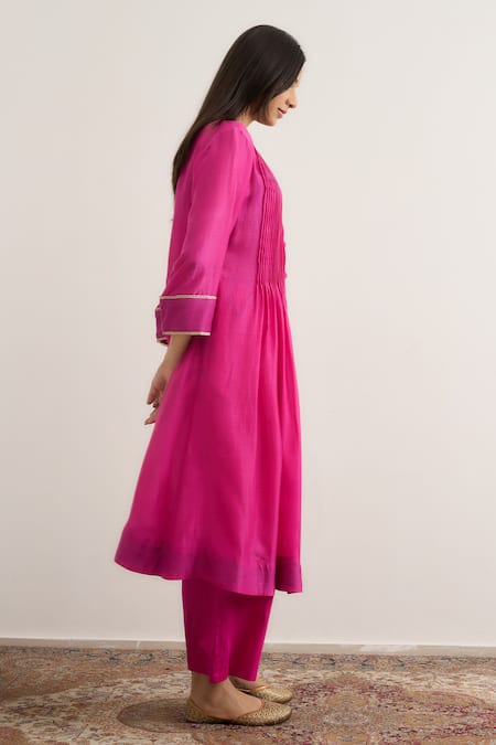 RAAS LIFE Tulip Pleated Kurta 