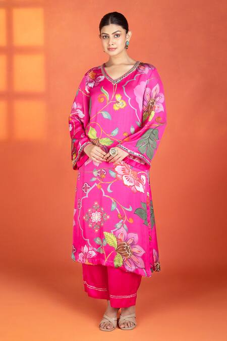 Shop_Tanu Malhotra_Fuchsia Modal, Satin Mirrors, Embroidery, Piping V-neck Floral Printed Kurta Set _Online_at_Aza_Fashions
