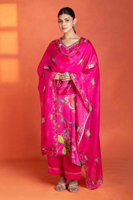Buy_Tanu Malhotra_Fuchsia Modal, Satin Mirrors, Embroidery, Piping V-neck Floral Printed Kurta Set 